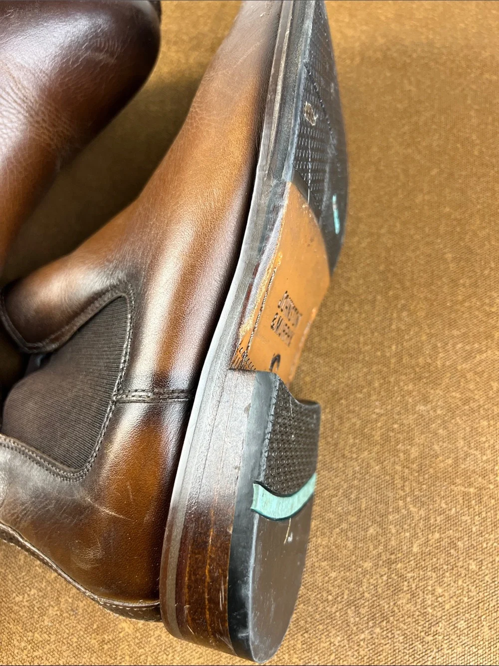 Johnston & Murphy Brown Leather Chukka Boots